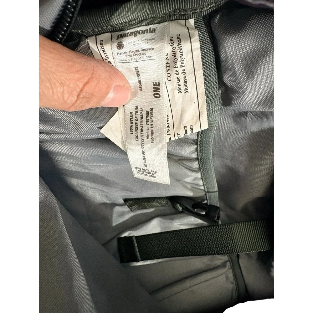 Patagonia Refugio 28L Pink Purple‎ Backpack Day Pack Outdoor
